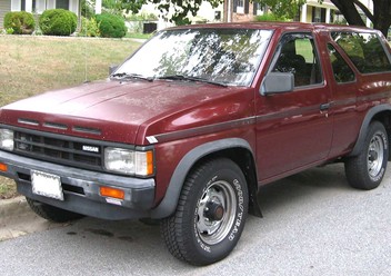 Oś tylna Nissan Pathfinder I